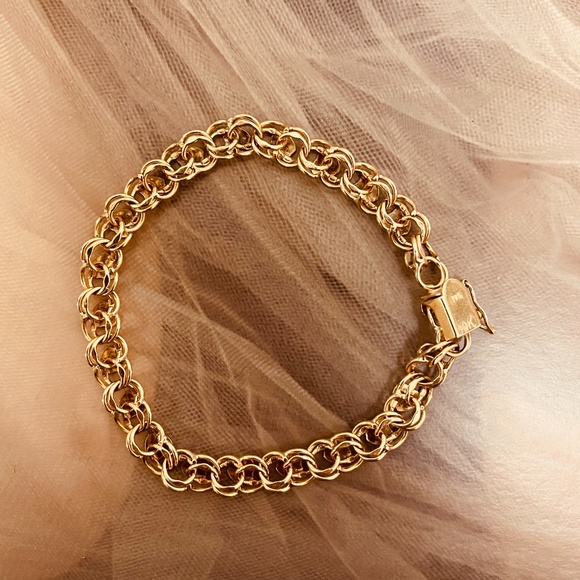 10K Gold Vintage Heart Bracelet - Picture 6 of 11